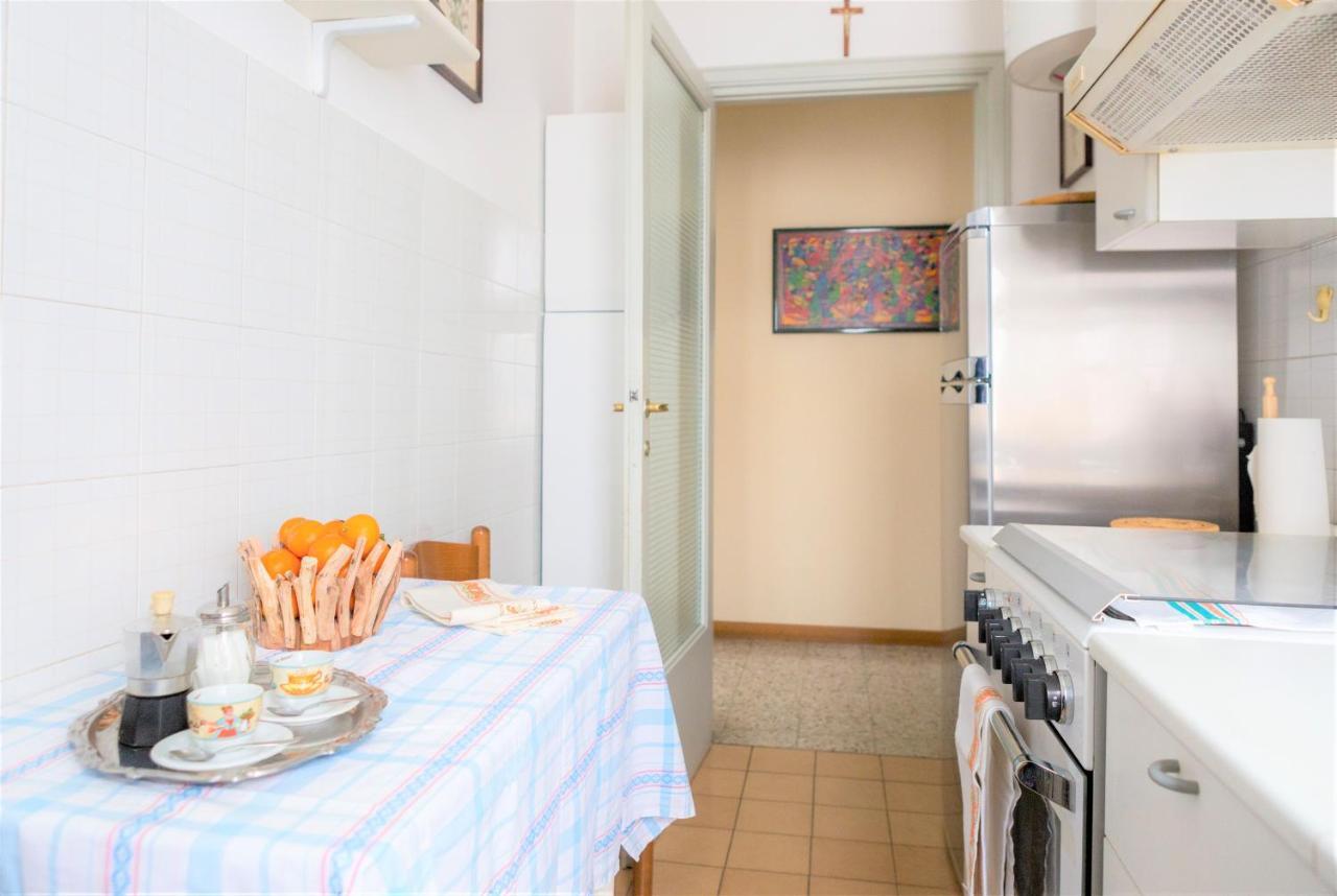 A Pochi Passi Dal Centro E Dall'Ospedale Di Parma Apartment Exterior photo